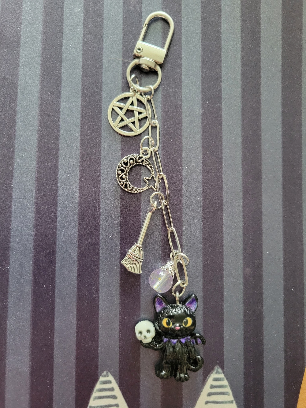 🖤NEW🖤 Black Cat Witch Charm Keychain with Crystal & Pentagram